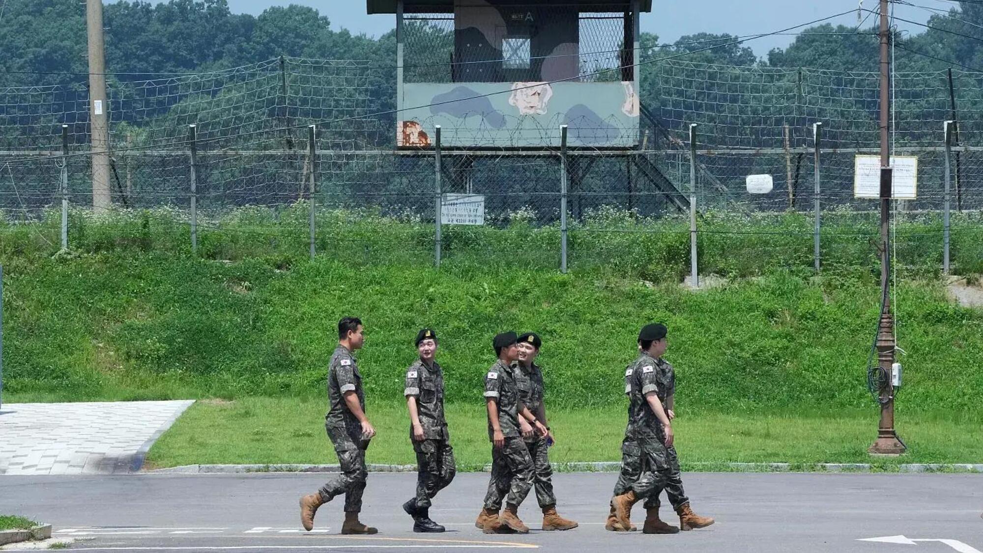 Il confine presidiato tra le due Coree