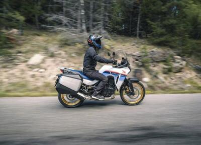 #ioalgpvadoinmoto. Honda XL750 Transalp: &ldquo;La tuttofare che si guida con due dita&hellip;&rdquo;