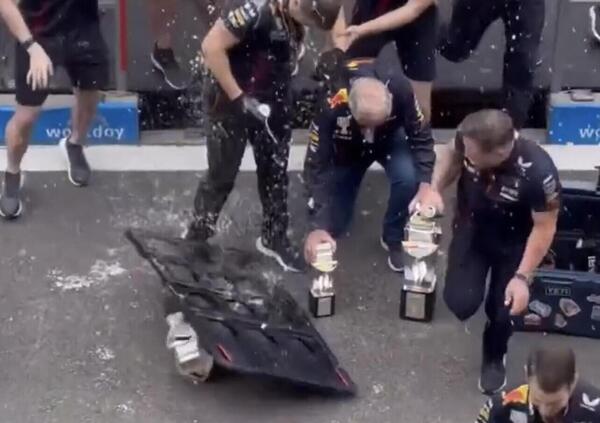 [VIDEO] Un altro trofeo Red Bull va in frantumi a Spa, ma Helmut Marko ne salva due 