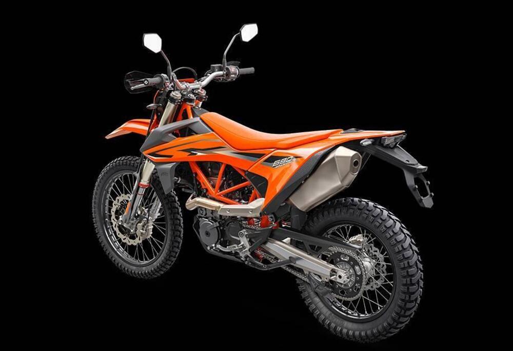KTM 690 Enduro R (2022 - 25) (3)