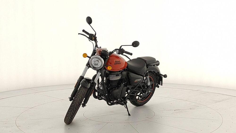 Royal Enfield Meteor 350 Fireball (2021 - 25) (6)