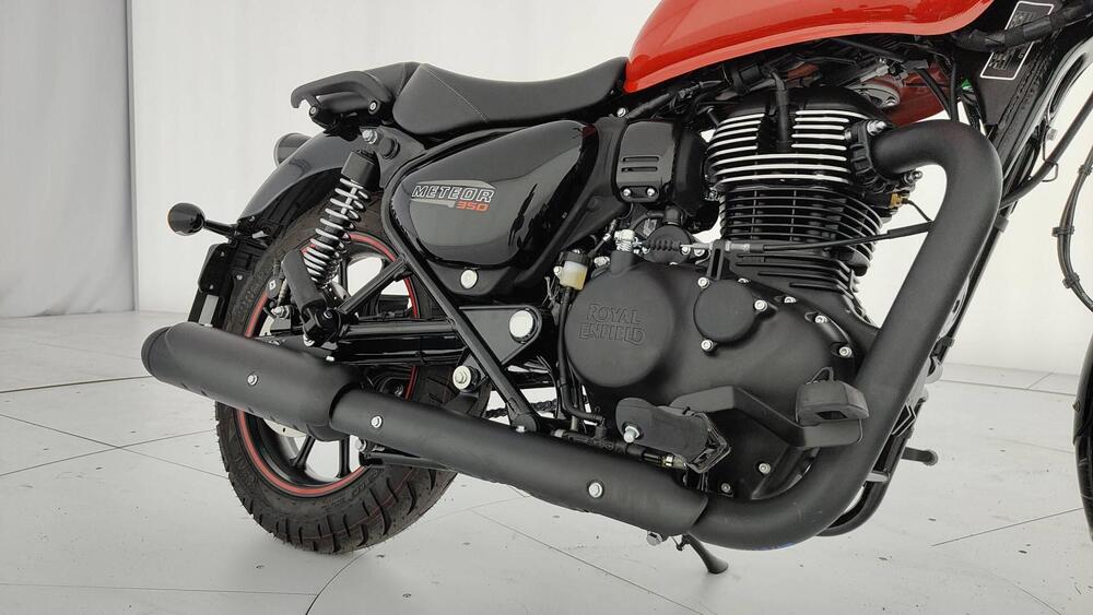 Royal Enfield Meteor 350 Fireball (2021 - 25) (8)