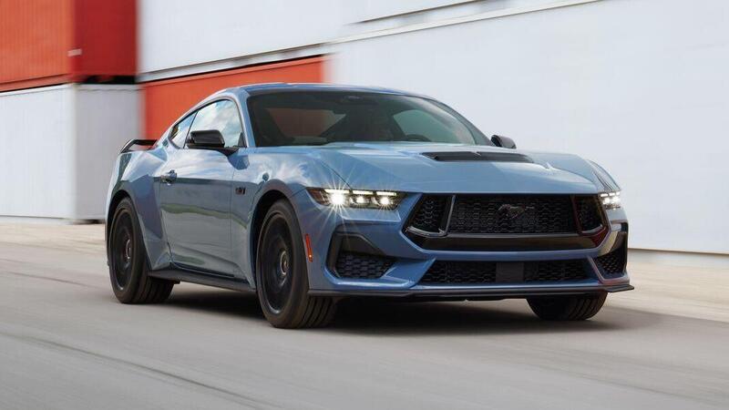 Scende in campo e le ha tutte contro: Nuova Ford Mustang 2024 Top e Flop