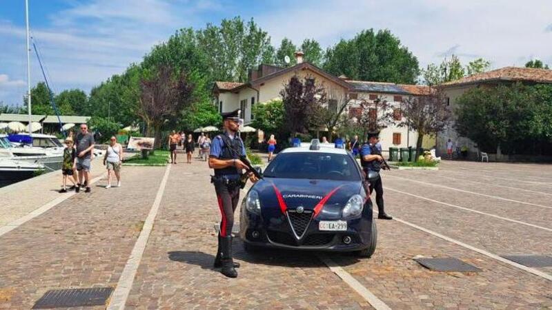 Peschiera del Garda. 15enne scappa in moto dai carabinieri guidando senza patente: ma le infrazioni non finiscono qui