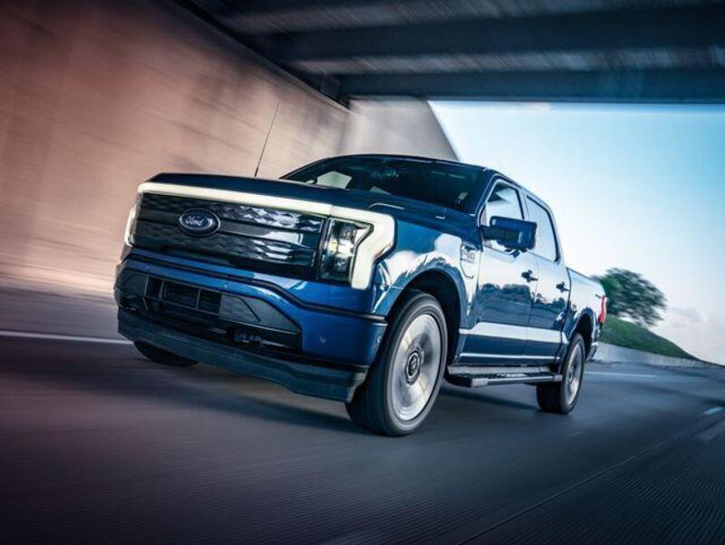 Scende in campo e le ha tutte contro: Ford F-150 Lightning Top e Flop