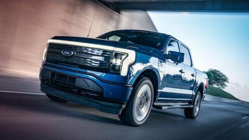 Scende in campo e le ha tutte contro: Ford F-150 Lightning Top e Flop