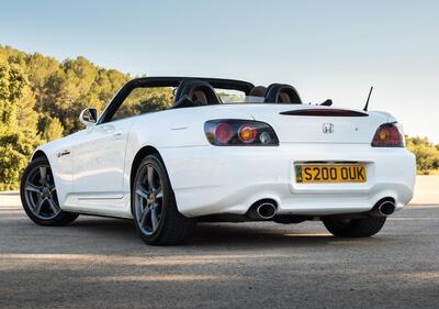 Honda S2000: tornerà con le batterie. Addio al 4 cilindri da 9.000 giri