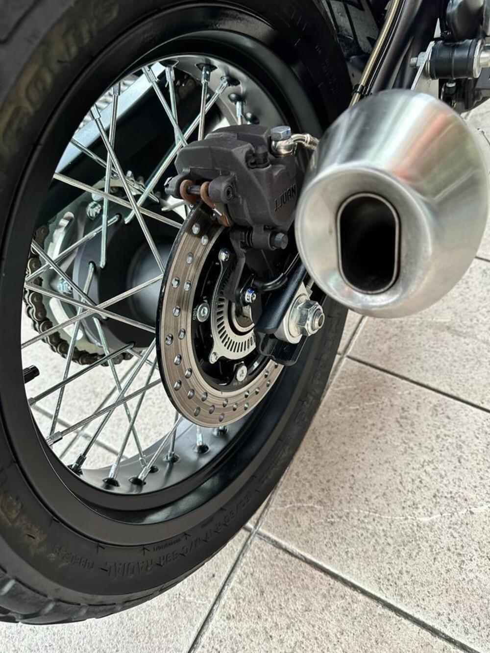 Brixton Motorcycles Crossfire 500 X (2021 - 25) (14)