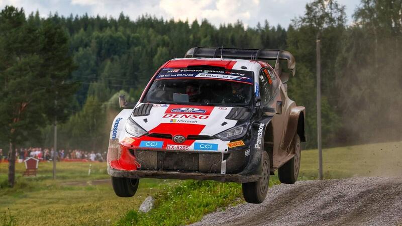 WRC23. Rally Finlandia D2. Evans Allontana Neuville