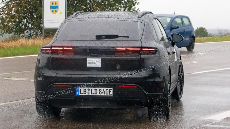 Posteriore Porsche Macan elettrica