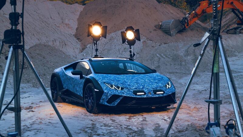 Lamborghini Huracan Sterrato Opera Unica, la livrea speciale per i 60 anni