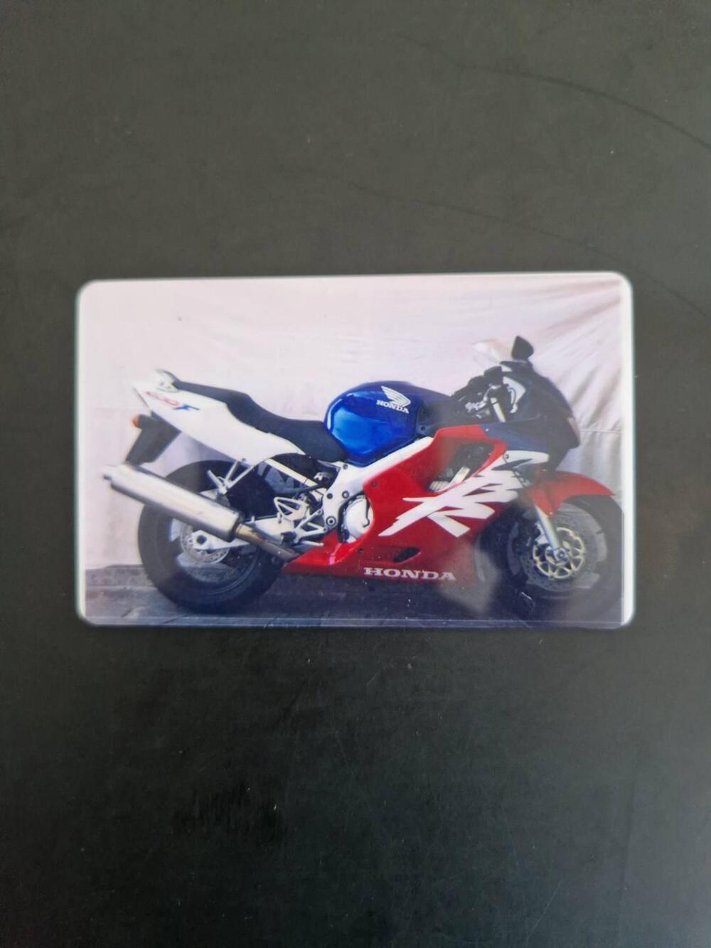 Honda CBR 600 F (1999 - 00) (4)