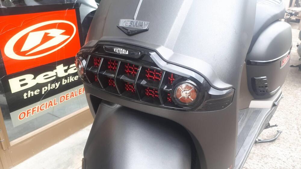 Keeway Motor Sixties 300i (2023 - 25) (6)