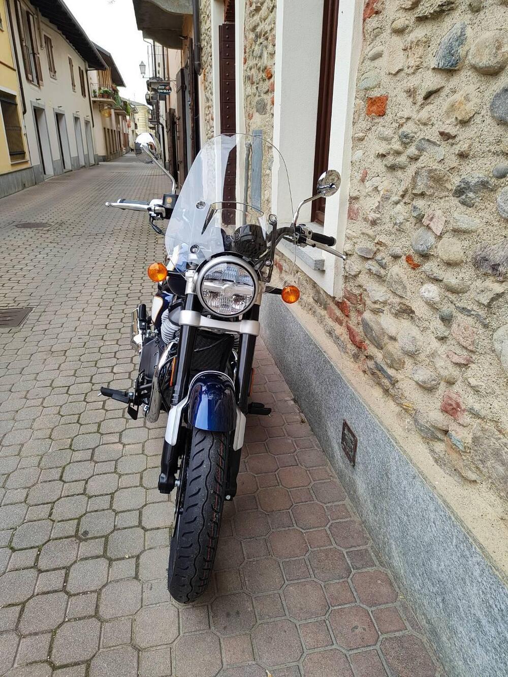 Royal Enfield Super Meteor 650 (2023 - 26) (4)