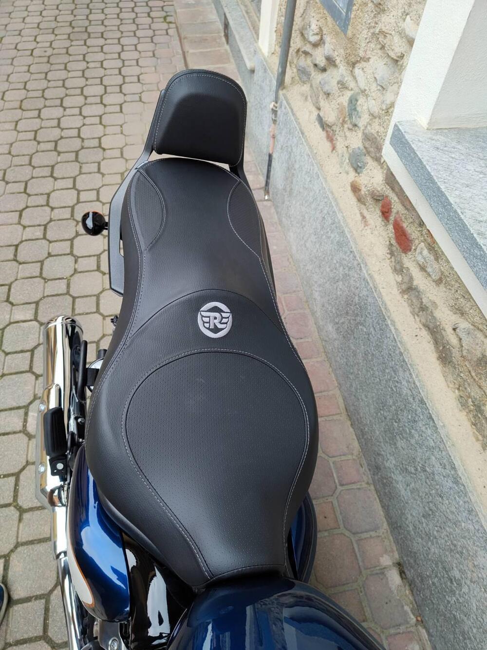 Royal Enfield Super Meteor 650 (2023 - 26) (6)