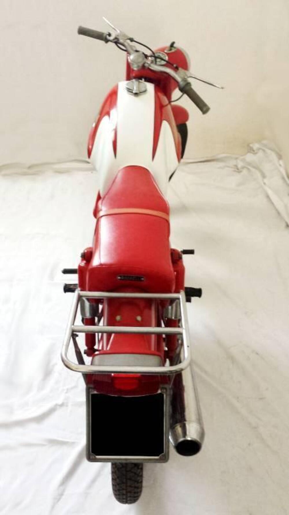 MV Agusta 125 TRE Centomila (4)