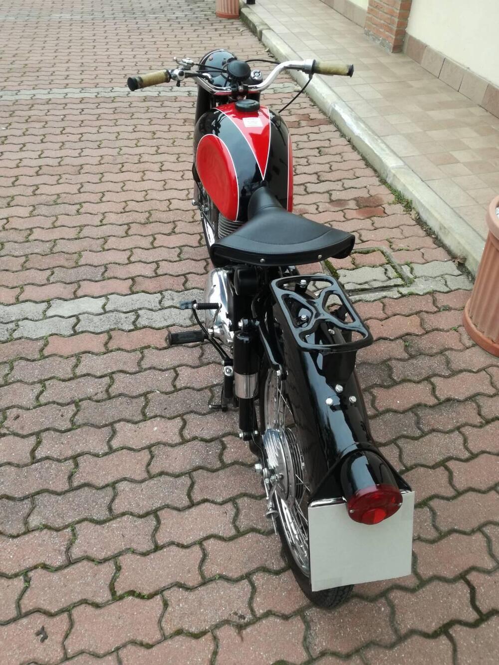 Moto Morini 175 TURISMO PRIMA SERIE (4)