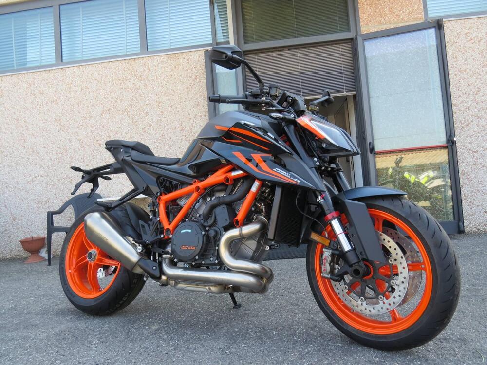 KTM 1290 Super Duke R (2022 - 23) (3)