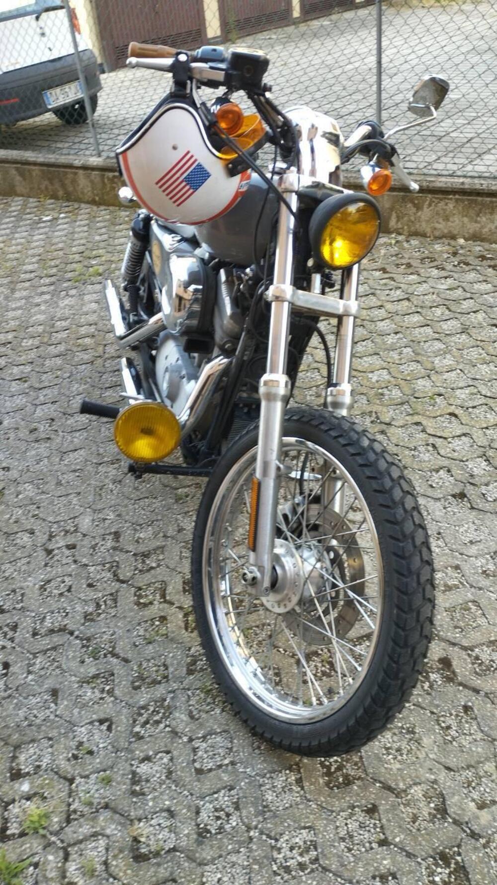 Harley-Davidson 883 Custom (2008 - 12) - XL 883C (4)