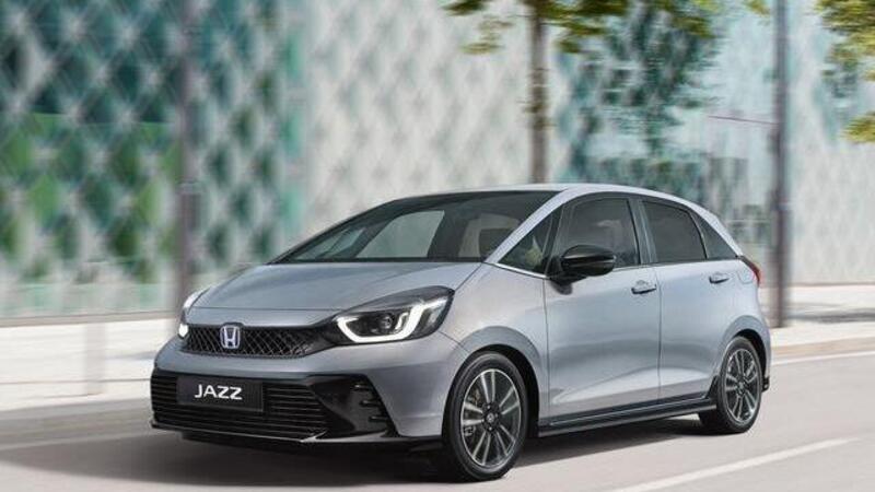 Scende in campo e le ha tutte contro: Honda Jazz Hybrid Top e Flop