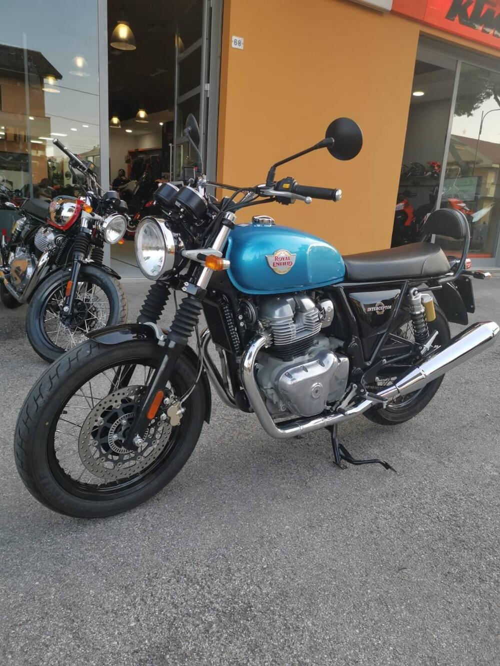 Royal Enfield Interceptor 650 (2021 - 25) (2)