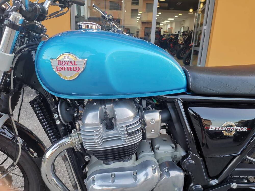 Royal Enfield Interceptor 650 (2021 - 25) (3)