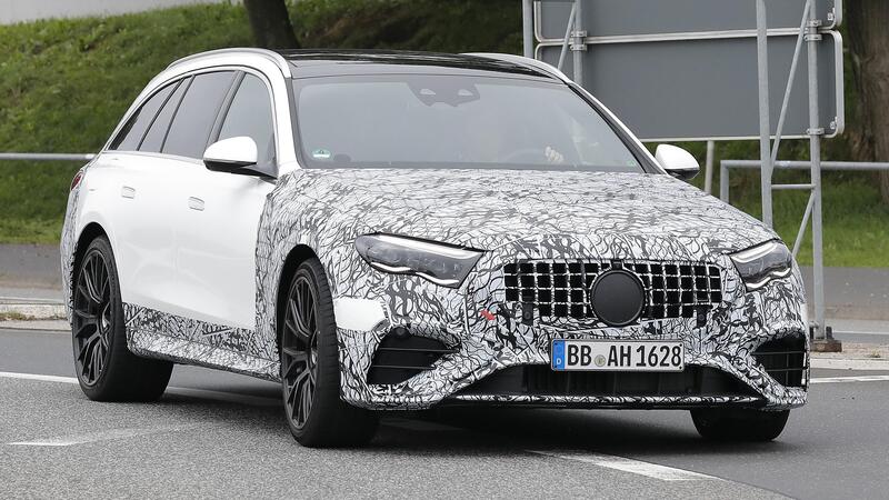 Mercedes AMG E53, il V8 sar&agrave; sostituito dal quattro cilindri ibrido [Foto Spia]