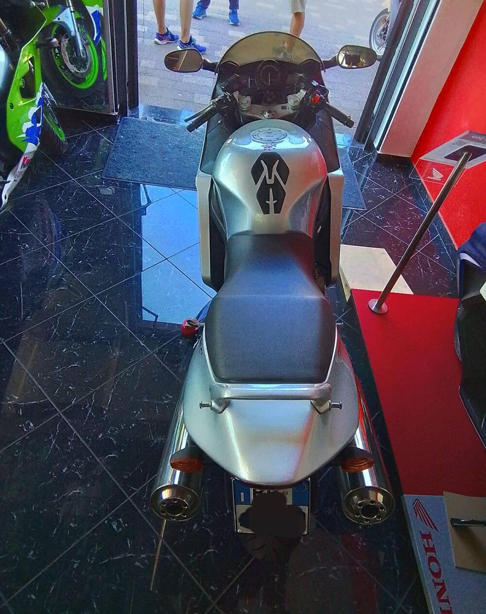 Honda CBR 1100 XX  (2001 - 06) (5)