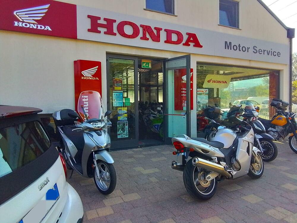 Honda CBR 1100 XX  (2001 - 06) (20)