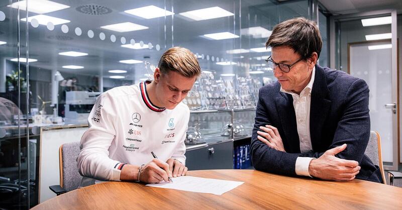 Formula 1. Toto Wolff su Mick Schumacher: &ldquo;Si merita un posto in griglia&rdquo;