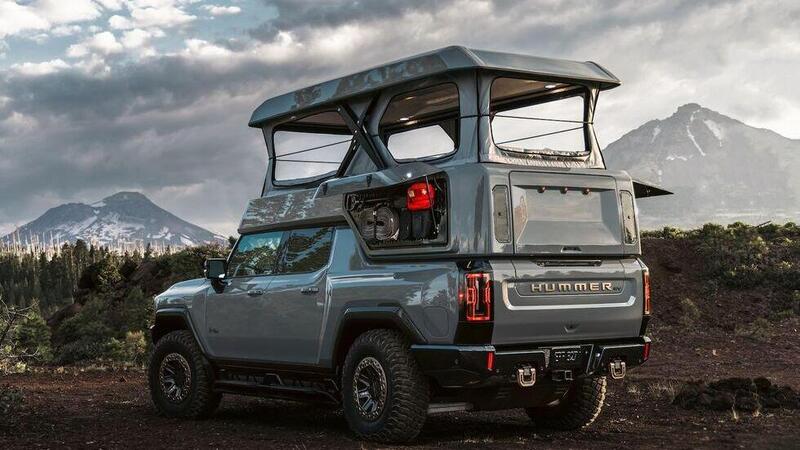 Hummer EV camper superlusso (con 242 kWh di batteria)