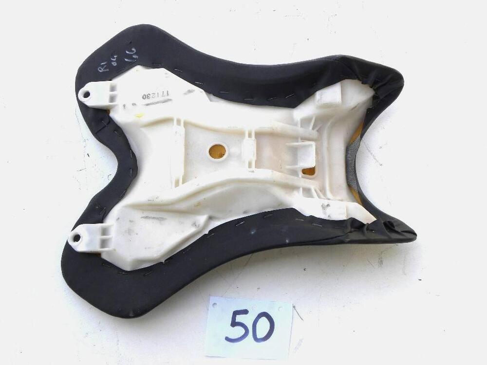 Sella conducente Yamaha YZF R1 (6)