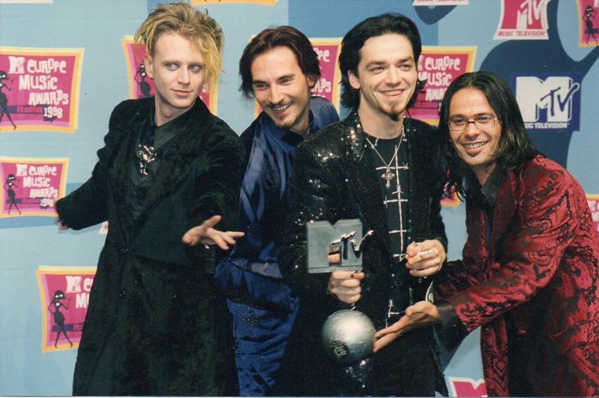 Bluvertigo vincitori dell&#039;MTV Europe Music Awards del 1998