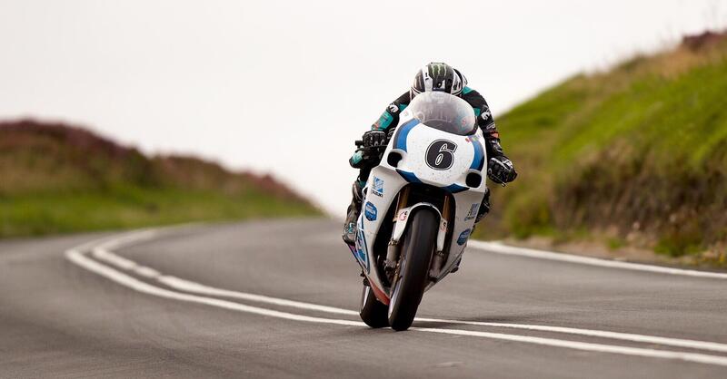 Manx GP: la Senior va al debuttante Yeardsley, Dunlop domina la Classic Superbike