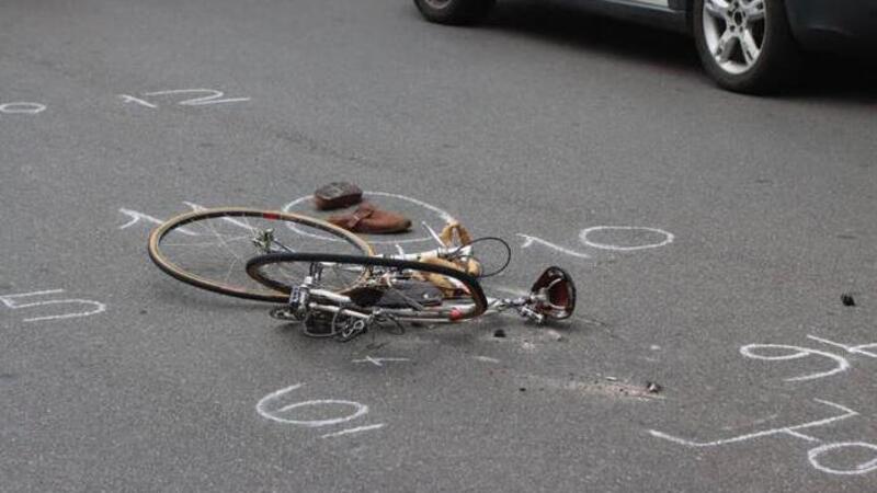 Milano. Incidente mortale in Porta Romana: camion travolge ciclista 28enne