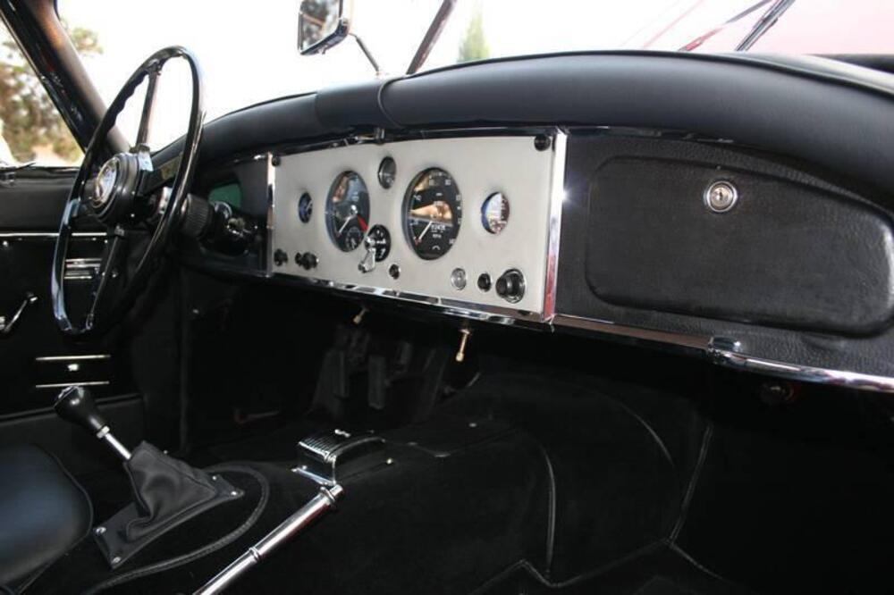 Jaguar XK 150 DHC d'epoca a Mantova (7)