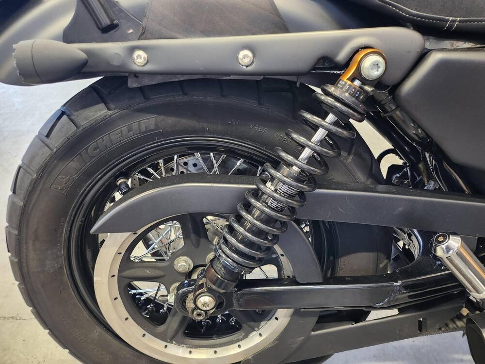 Harley-Davidson 883 (2006 - 07) - XL (10)