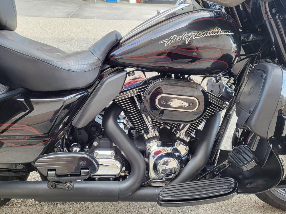 Harley-Davidson 1690 Electra Glide Ultra Limited (2010 - 13) - FLHTK (8)