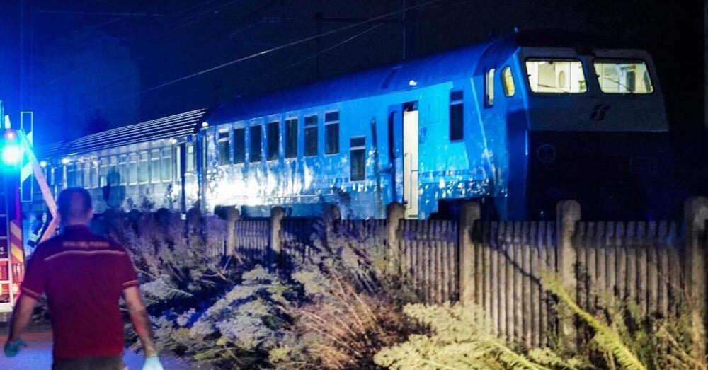 Torino, treno travolge a 160 chilometri orari gruppo di operai al lavoro: 5 morti
