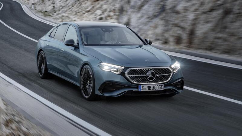 Mercedes Classe E 2024: prezzi e caratteristiche della berlina e della wagon