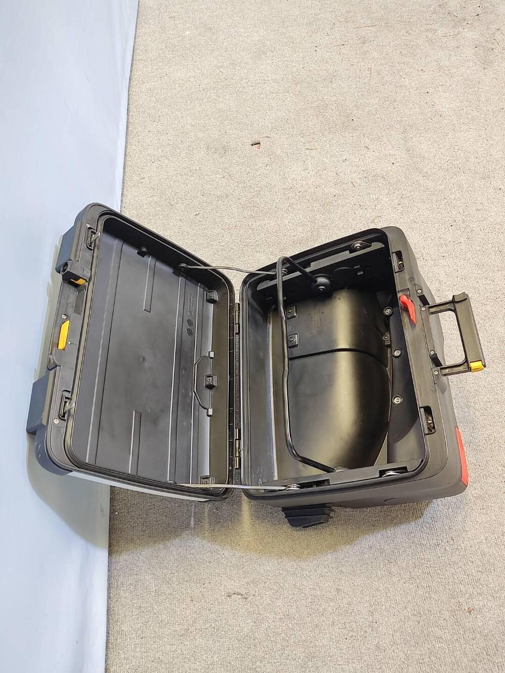 VALIGIA LATERALE DESTRA ORIGINALE BMW (30/39 L) (9)