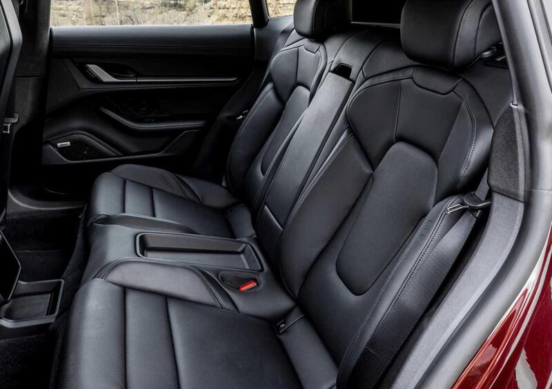 Porsche Taycan Cross Turismo (27)