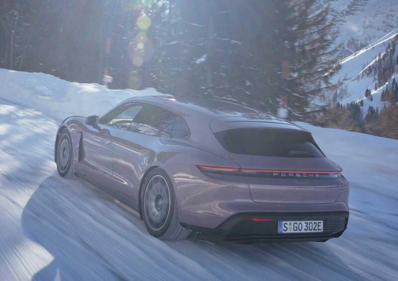 Porsche Taycan Sport Turismo (14)