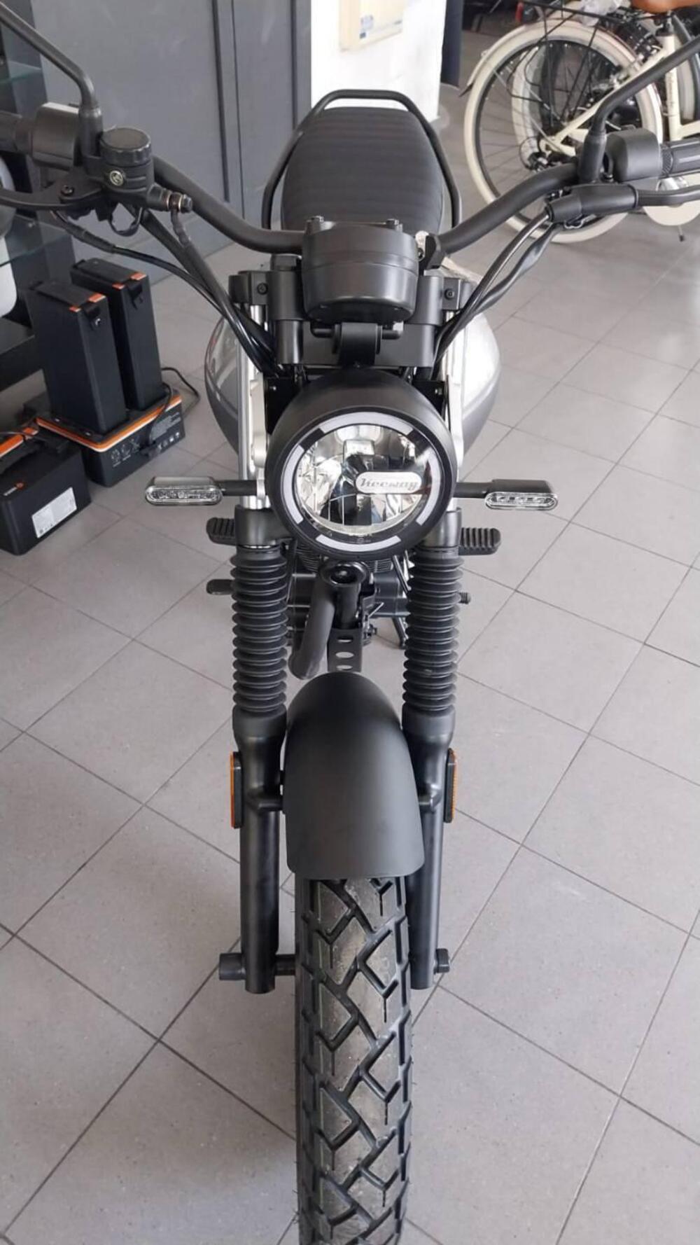 Keeway Motor X-Light 125 (2023 - 26) (2)