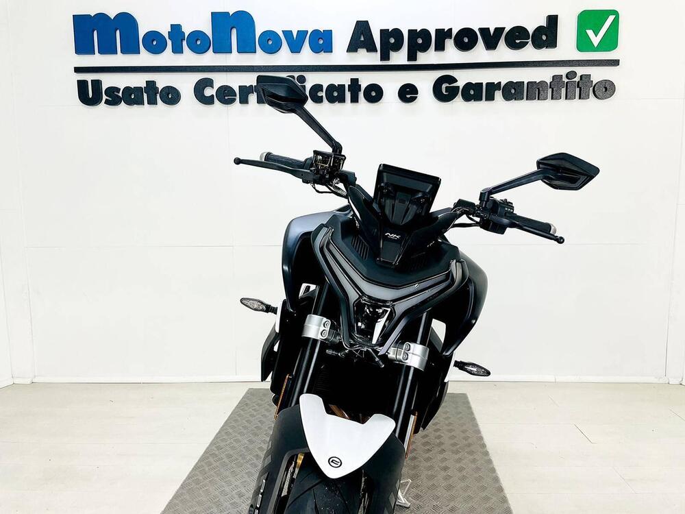 CFMOTO 800NK Advanced (2023 - 25) (2)