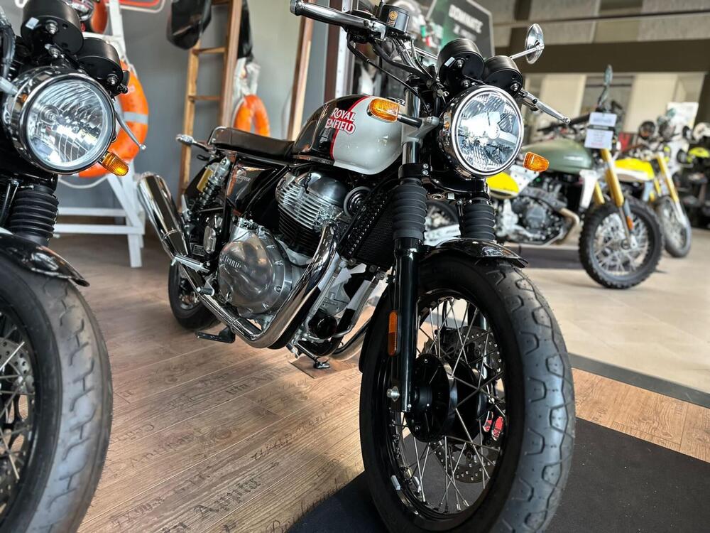 Royal Enfield Interceptor 650 (2021 - 26) (2)