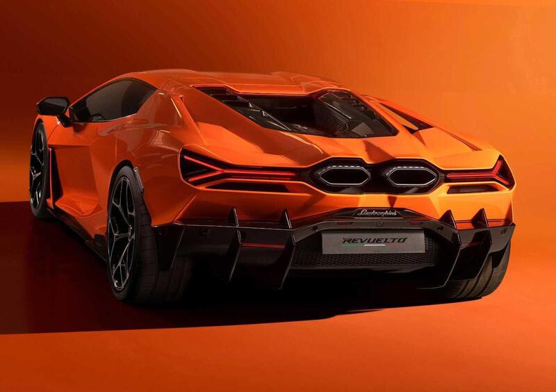 Lamborghini Revuelto (2023-->>) (7)