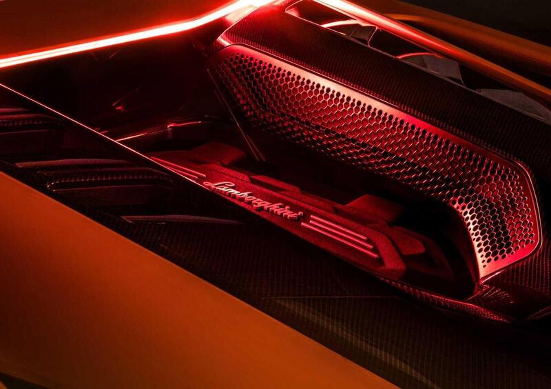 Lamborghini Revuelto (2023-->>) (17)