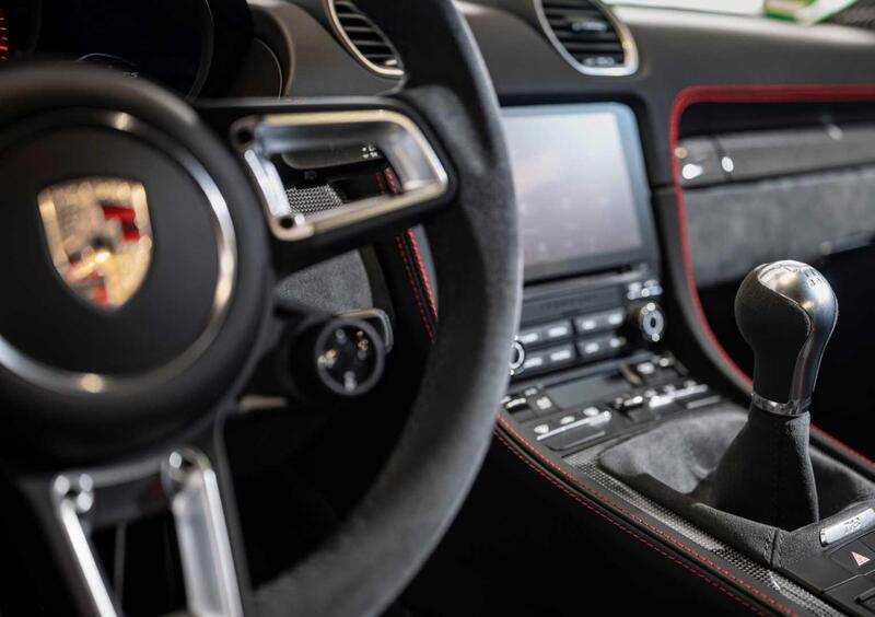 Porsche 718 Cayman  (9)