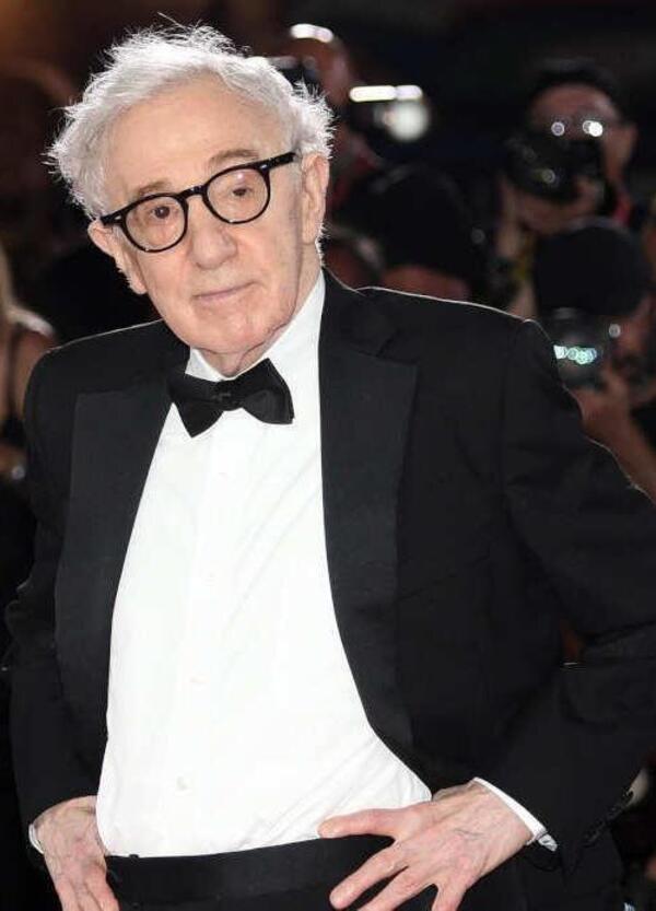 Woody Allen e le tett*ne in cerca di gloria a Venezia